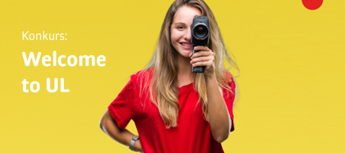 Kobieta w czerwonym na żółtym